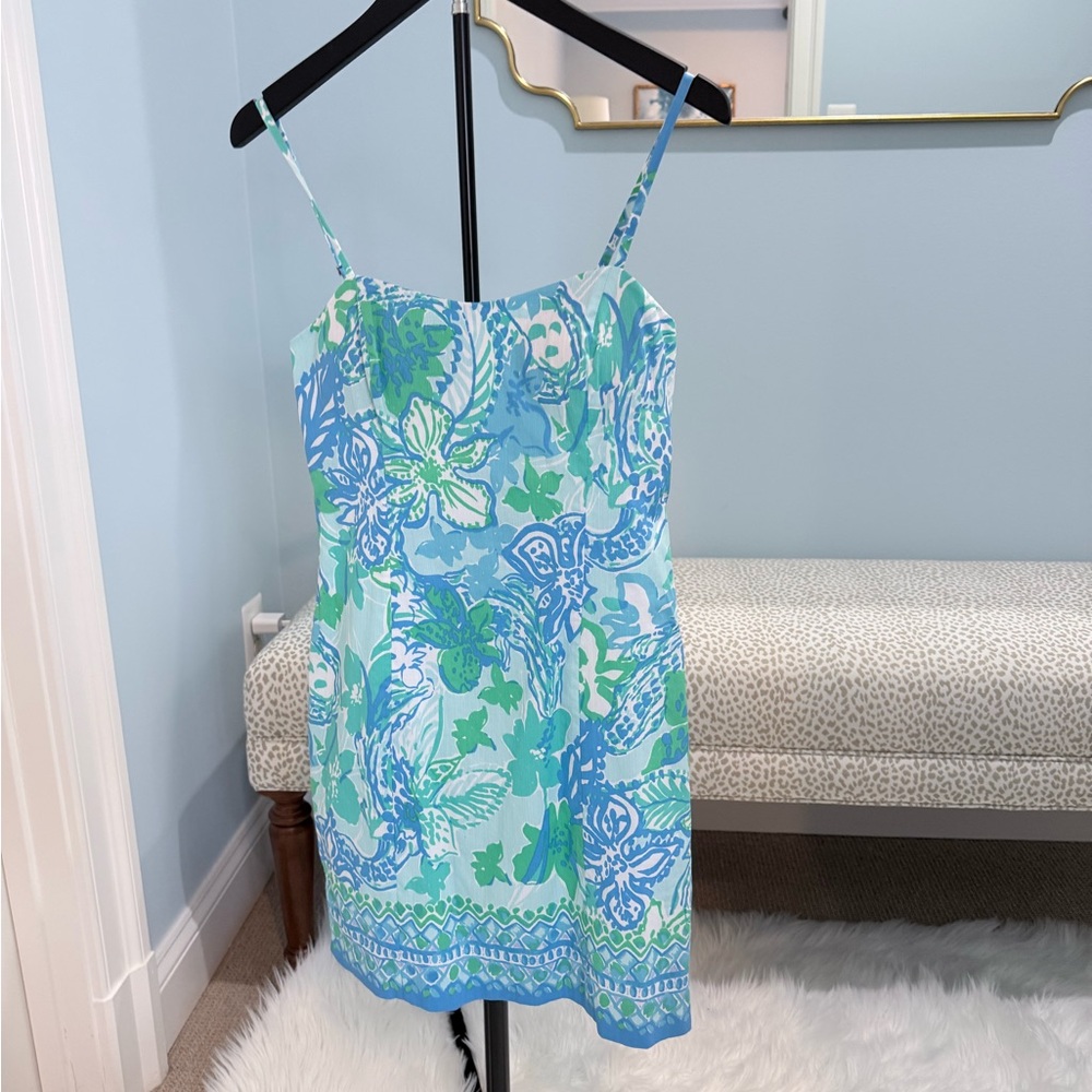Lily Pulitzer
Floral Blue and Green Spaghetti Strap Dress